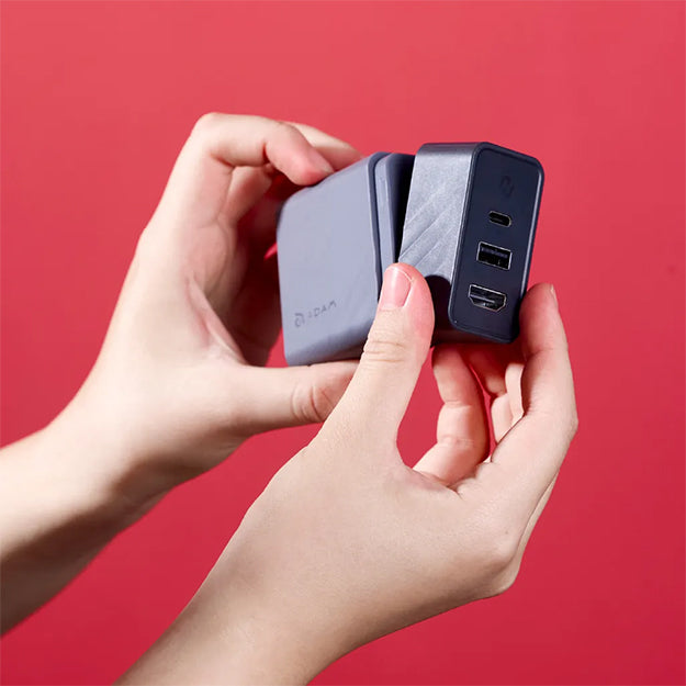 Adam Elements GaN Hub 65W GaN Charger With HDMI Display - Black