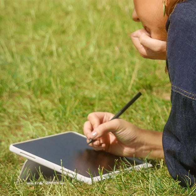 Wacom MovinkPad 11 Case With Stand - Grey