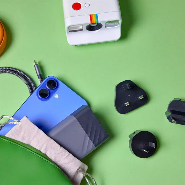 Adam Elements GaN Hub 65W GaN Charger With HDMI Display - Black