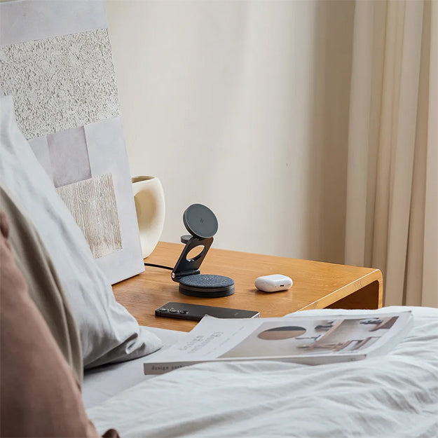 Adam Elements Mag 360 Qi2 3-in-1 Foldable Travel Charging Station - Space Grey