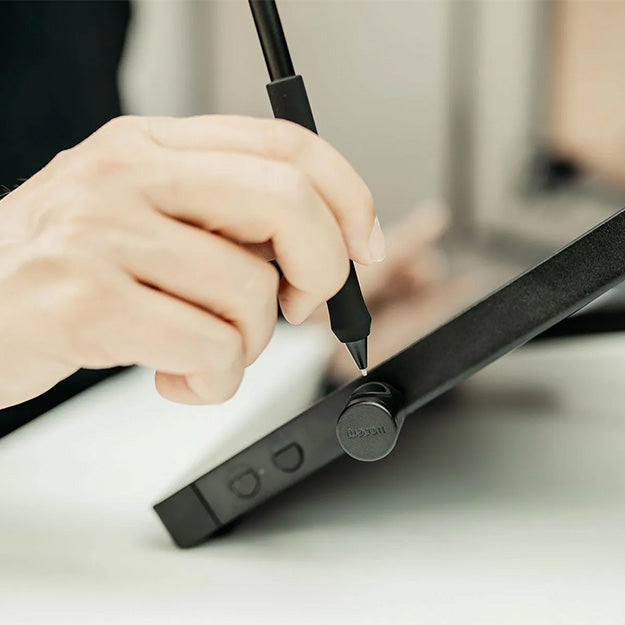 Wacom Cintiq 24" Touch (2025)