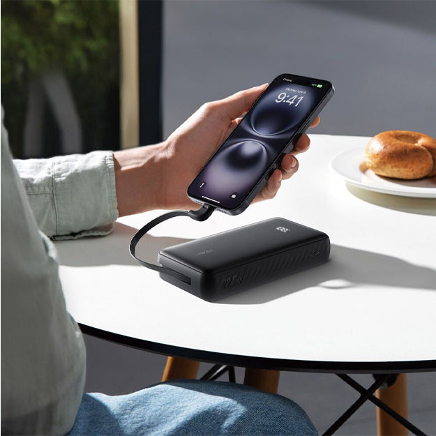 Anker Zolo 20 000mAh 22.5W Power Bank With Retractable Cable - Black