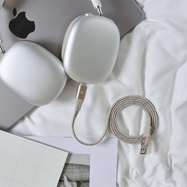 Adam Elements PeAk MF401 4-In-1 60W Magnetic Flat Charging Cable